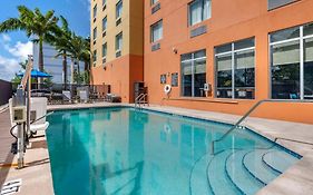 Comfort Suites Fort Lauderdale Airport South & Cruise Port